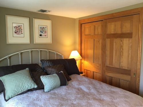 6 Cason Dr, Commack NY 11725-1909 exterior