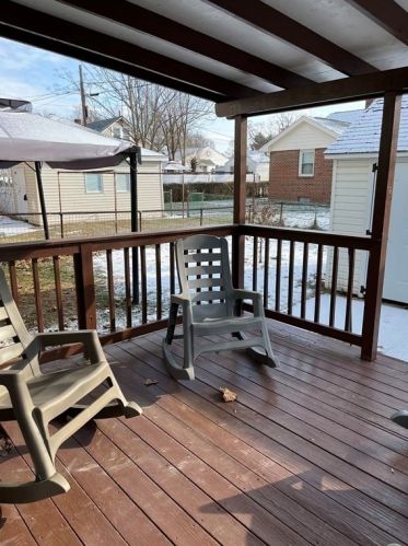 111 Wilber St, Springfield MA 01104-2527 exterior