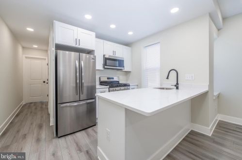 2020 16 St, Philadelphia PA 19121-2336 exterior