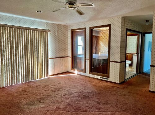 1649 Tyler Rd, Meskegon MI 49445-9320 exterior