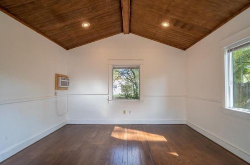 4711 Bay View Ave, Tampa FL 33611-1127 exterior