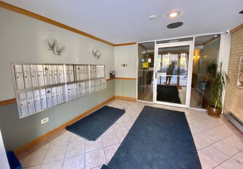 2920 Harlem Ave, Chicago, IL 60707-1226