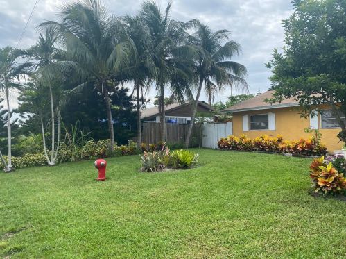 168 28 Ct, Boynton Beach FL 33435-7612 exterior