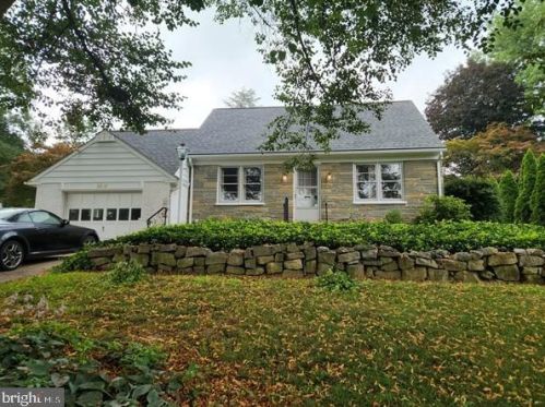 1410 Springside Dr, Lancaster PA 17603-6320 exterior