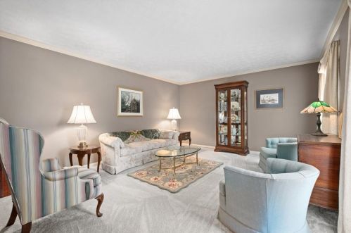 526 Leland Dr, Pittsburgh PA 15236-2758 exterior