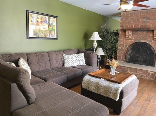 4232 Oakwood Ln, Matteson IL 60443-1925 exterior