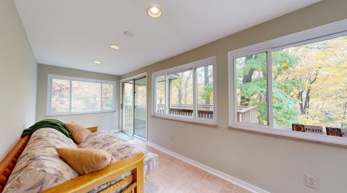 525 Penn Vista Dr, Pittsburgh PA  15235-4242 exterior