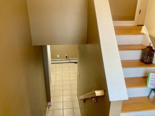 315 Litchfield Rd, Torrington CT 06791-2101 exterior