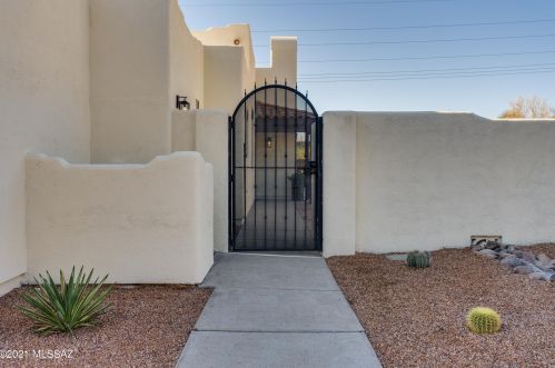 760 Clear Creek Way, Tucson, AZ 85737-6953