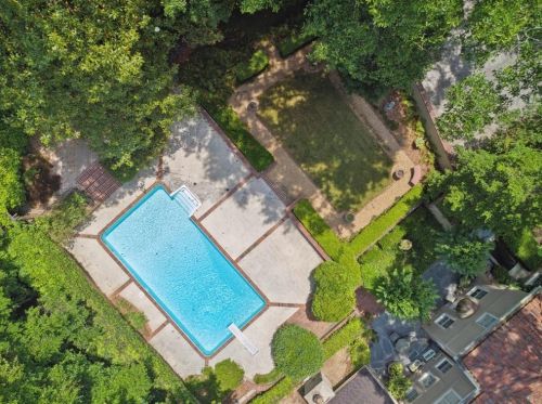 2515 Habersham Rd, Atlanta GA 30305-3566 exterior