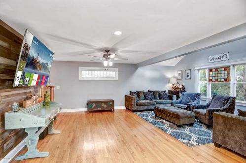 563 Constitution Dr, Jackson Twp NJ 08527-4331 exterior