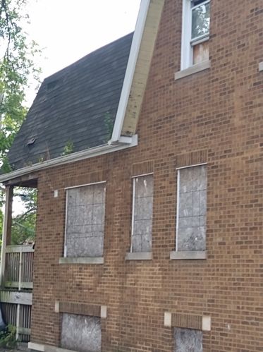 7201 Marshfield Ave, Chicago, IL 60636-3808