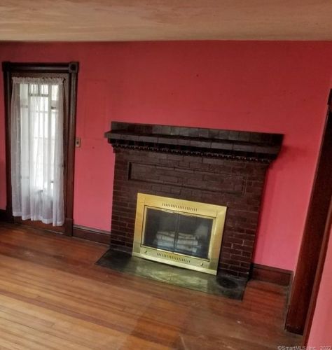 30 Franklin St, Enfield CT 06082-3608 exterior