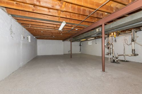 5146 Nordica Ave, Chicago IL 60638-1017 exterior