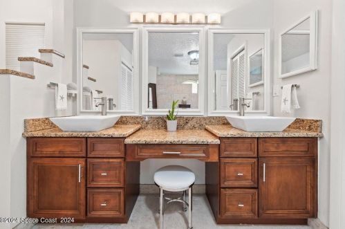 3010 Newfound Harbor Dr, Merritt Island FL 32952-2624 exterior