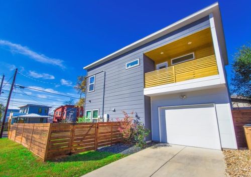 2008 13th St, Austin TX  78702-1708 exterior