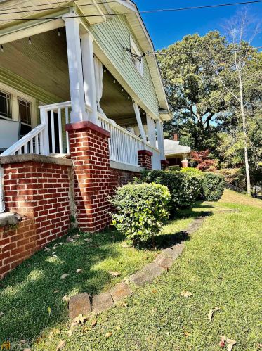 1533 Melrose Dr, Atlanta GA 30310-4534 exterior