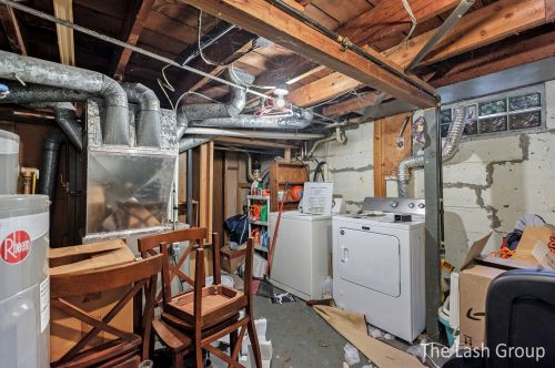 1009 Harding St, Grand Rapids MI 49544-1842 exterior