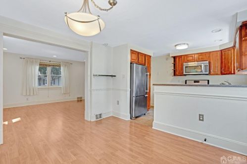 150 Newman St, Metuchen NJ exterior