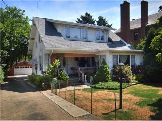 2331 Greensburg Pike, Pittsburgh PA  15221-2527 exterior