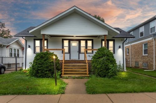 10037 Parnell Ave, Chicago IL  60628-1835 exterior