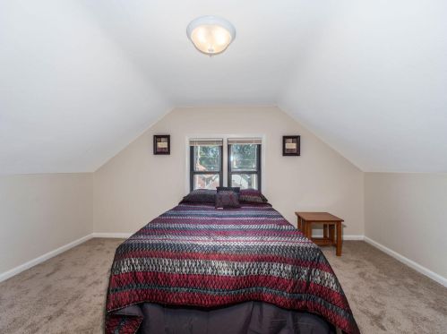 5446 39th St, Milwaukee WI  53209-4612 exterior