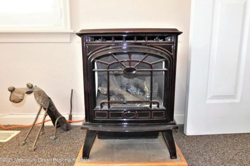 3031 Rte 35, Lavallette NJ 08735-1929 exterior