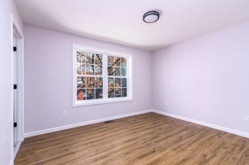 84 Glenham St, Providence RI 02907-1247 exterior