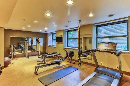 123 Blount St, Madison WI 53703-4609 exterior