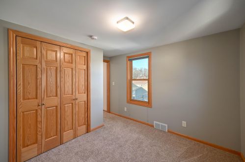 8324 Gridley Ave, Milwaukee WI 53213-3041 exterior