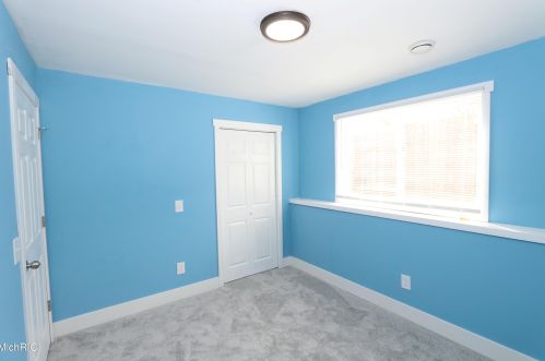 302 Burt, Grand Rapids MI 49548-3261 exterior