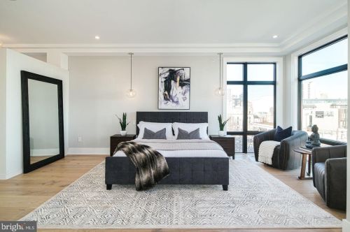 722 Broad St, Philadelphia PA 19146-3119 exterior