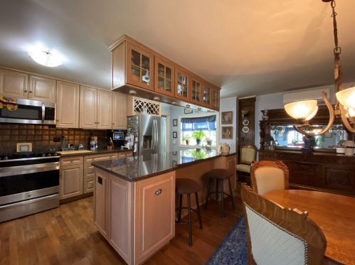 143 Locust St, Dover NH 03820-4007 exterior