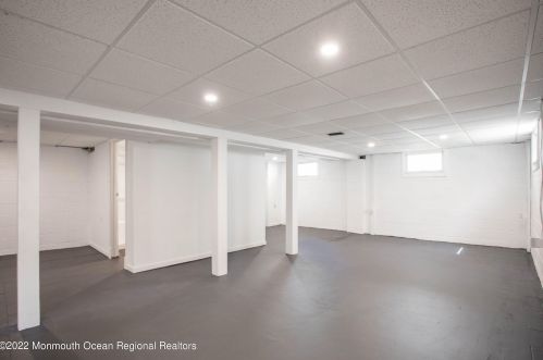 64 Bond St, East Freehold NJ 07728-2436 exterior