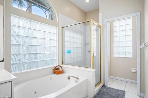 7557 Citrus Hl Ln, Naples FL 34109-0601 exterior