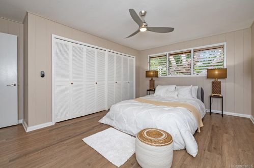 3481 Ala Akulikuli St, Honolulu HI 96818-2220 exterior