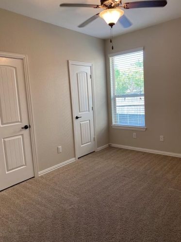 4619 Chestnut Mdw Bnd, Georgetown TX 78626-7143 exterior