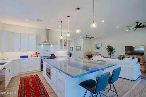 4226 42nd St, Phoenix AZ  85018-4208 exterior