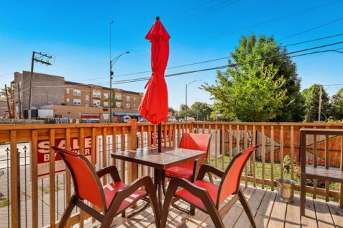 520 Kedzie Ave, Chicago IL 60652-1914 exterior