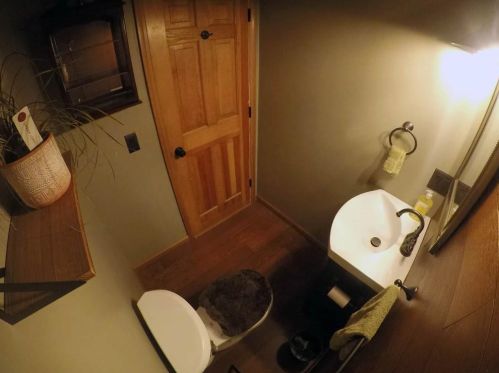 902 Brookhaven Ln, Woonsocket RI 02895-2771 exterior