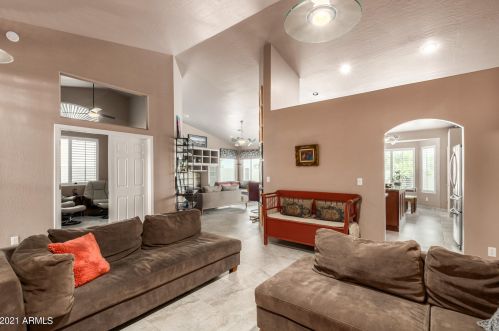 1709 Cathedral Rock Dr, Phoenix AZ 85048-8909 exterior