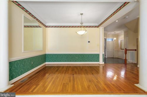 8402 Bells Ridge Ter, Rockville MD 20854-2799 exterior