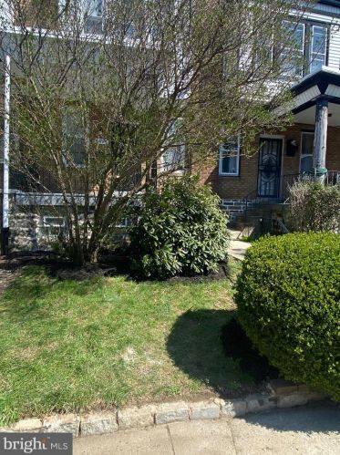 6727 Limekiln Pike, Philadelphia PA 19138-2007 exterior