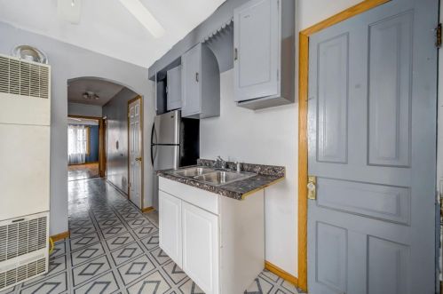 2719 Kildare Ave, Chicago IL 60629-5020 exterior