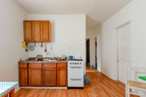 2655 Kedvale Ave, Chicago IL 60623-4324 exterior