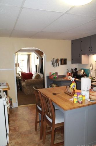 80 Furnace St, Killingly CT exterior