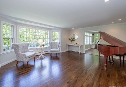 31 Millstone Rd, Wilton CT 06897-1105 exterior