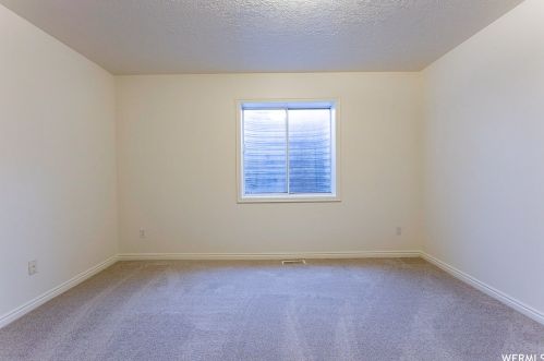 9525 Shoshone Ct, Sandy UT 84092-3074 exterior