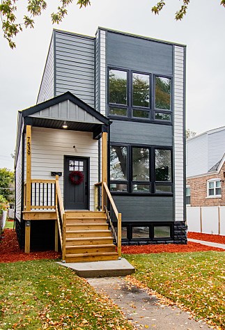 7539 Calumet Ave, Chicago, IL 60619-2226