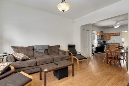 2639 Armitage Ave, Chicago IL 60707-3320 exterior